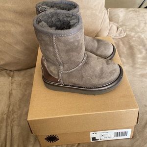 Uggs ‘classic tall shine’ grey, toddler sz 7